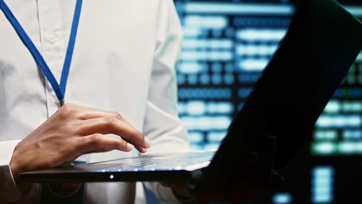 Benefits of Implementing a Healthcare Data Warehouse l WTT Solutions